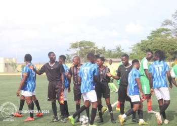 𝟏𝐞𝐫 𝐀𝐋𝐁𝐔𝐌 𝐏𝐇𝐎𝐓𝐎 𝐝𝐮 𝐌𝐀𝐓𝐂𝐇 𝐃’𝐎𝐔𝐕𝐄𝐑𝐓𝐔𝐑𝐄 𝐝𝐮 𝐓𝐨𝐮𝐫𝐧𝐨𝐢 𝐝𝐞 𝐅𝐨𝐨𝐭𝐛𝐚𝐥𝐥 𝐍𝐎𝐍𝐕𝐈𝐓𝐂𝐇𝐀 𝟐𝟎𝟐𝟓 𝐝𝐚𝐧𝐬 𝐥𝐞 𝐜𝐚𝐝𝐫𝐞 𝐝𝐞 𝐥𝐚 𝟏𝟎𝟒𝐞 𝐞́𝐝𝐢𝐭𝐢𝐨𝐧 𝐝𝐞 𝐥𝐚 𝐟𝐞̂𝐭𝐞 𝐝𝐞 𝐍𝐎𝐍𝐕𝐈𝐓𝐂𝐇𝐀 ⚽📸